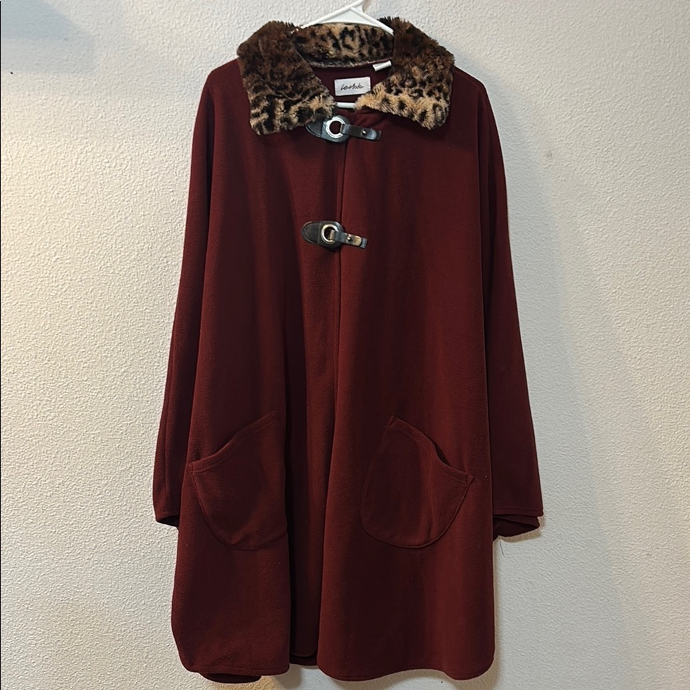 LeMode fleece cape with anima print color